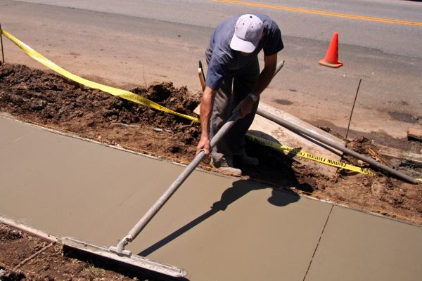 Cost of Sidewalk Pouring in Broken Arrow